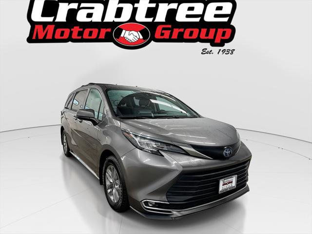Certified 2022 Toyota Sienna XLE