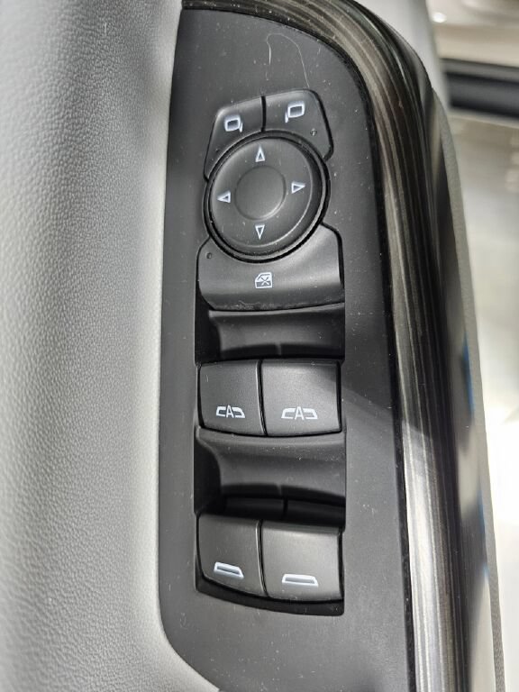 Used 2023 GMC Acadia SLT FWD image 29
