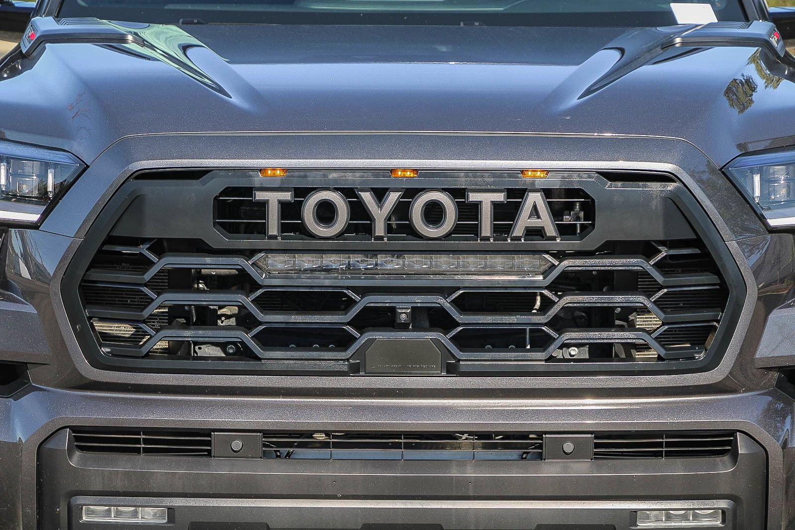 Used 2025 Toyota Sequoia TRD Pro AWD/4WD image 7