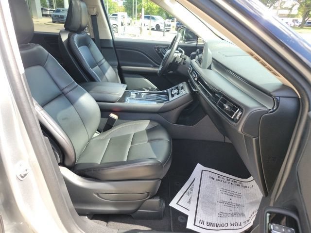 Certified 2023 Lincoln Aviator AWD w/ Premium Package image 26