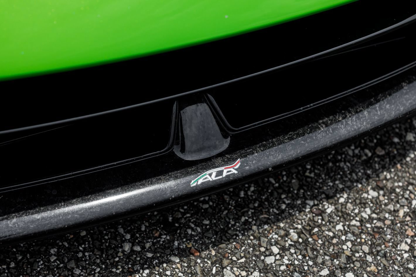 Used 2018 Lamborghini Huracan Performante AWD/4WD image 36