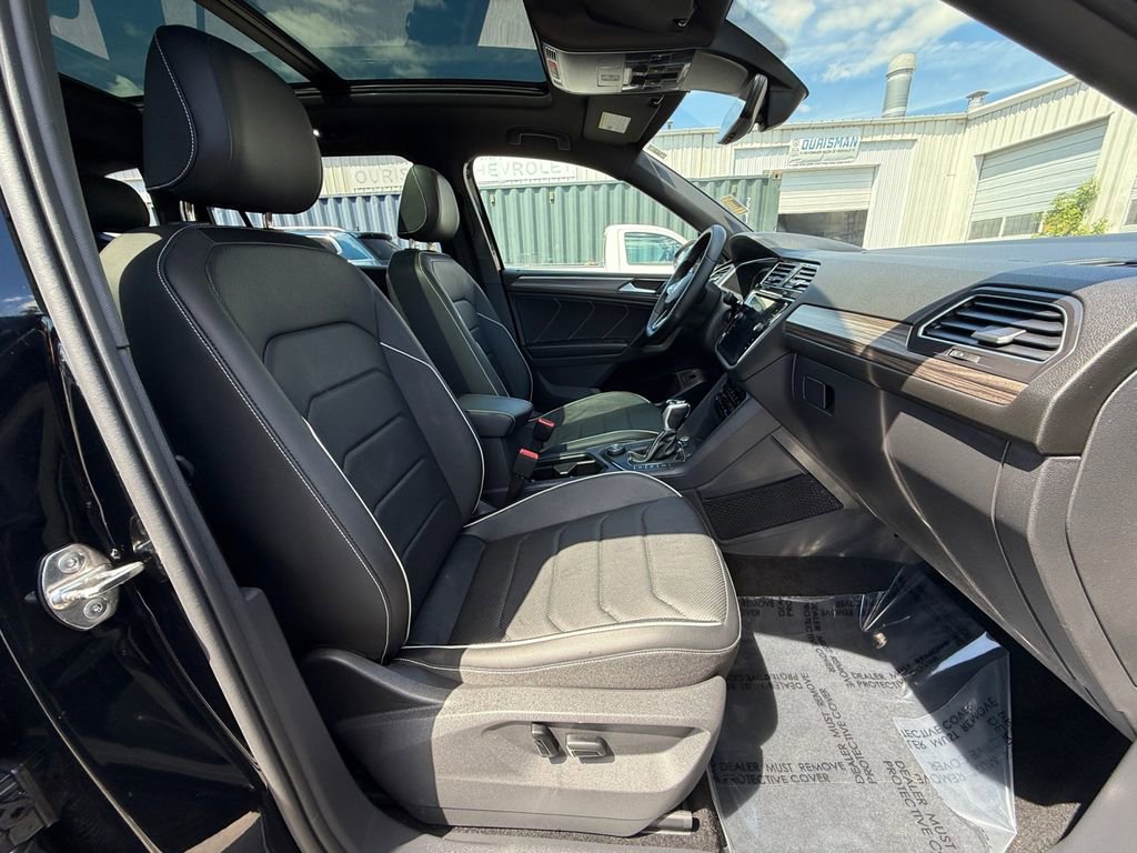Used 2023 Volkswagen Tiguan SEL R-Line AWD/4WD image 26