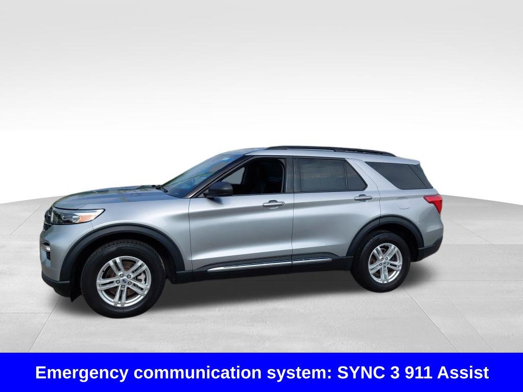 Used 2022 Ford Explorer XLT w/ Equipment Group 202A AWD/4WD image 23
