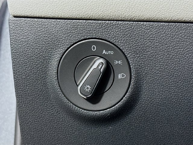 New 2026 Volkswagen Taos SEL AWD/4WD image 10