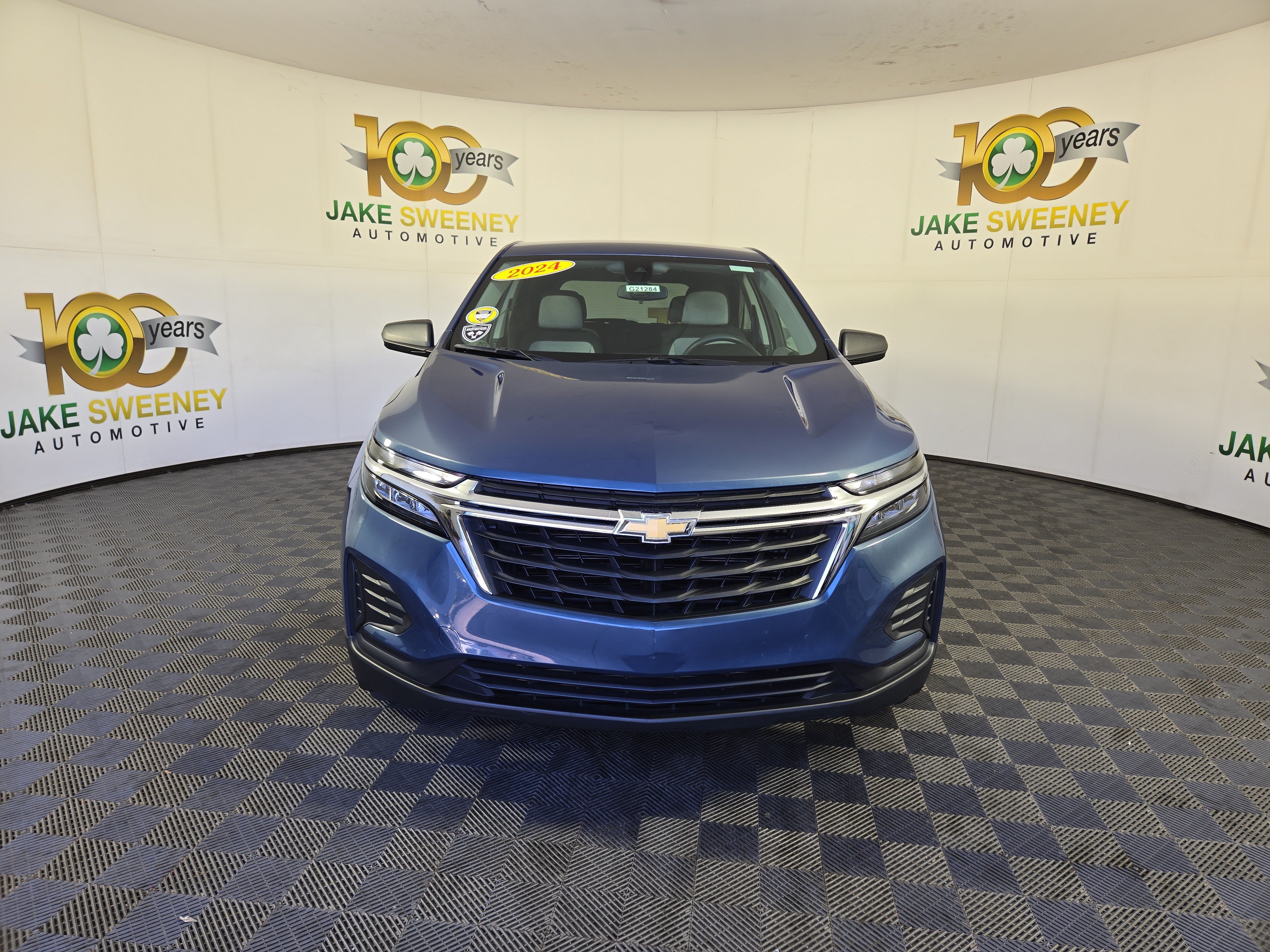 Certified 2024 Chevrolet Equinox LS w/ LS Convenience Package FWD image 2