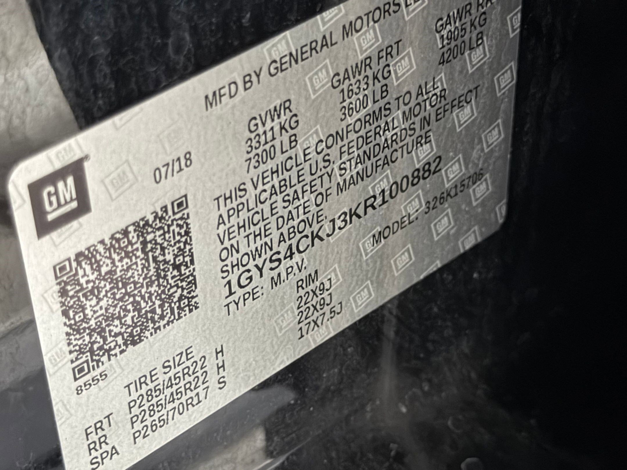 Used 2019 Cadillac Escalade Premium Luxury w/ LPO, Radiant Package AWD/4WD image 19