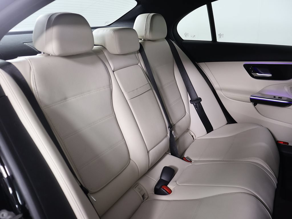 Used 2023 Mercedes-Benz C 300 4MATIC Sedan w/ Exclusive Trim Package image 31
