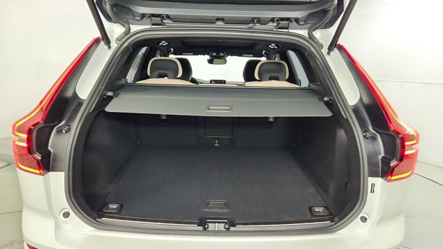 New 2026 Volvo XC60 B5 Plus w/ Climate Package AWD/4WD image 39