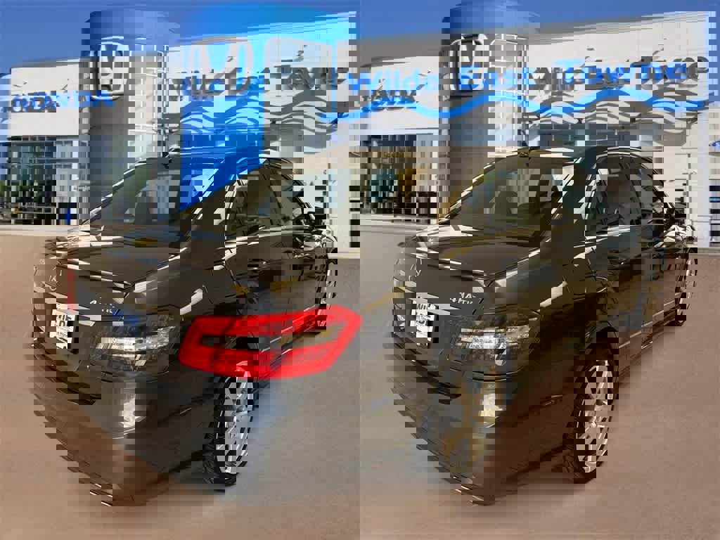 Used 2012 Mercedes-Benz E 350 4MATIC Sedan image 8