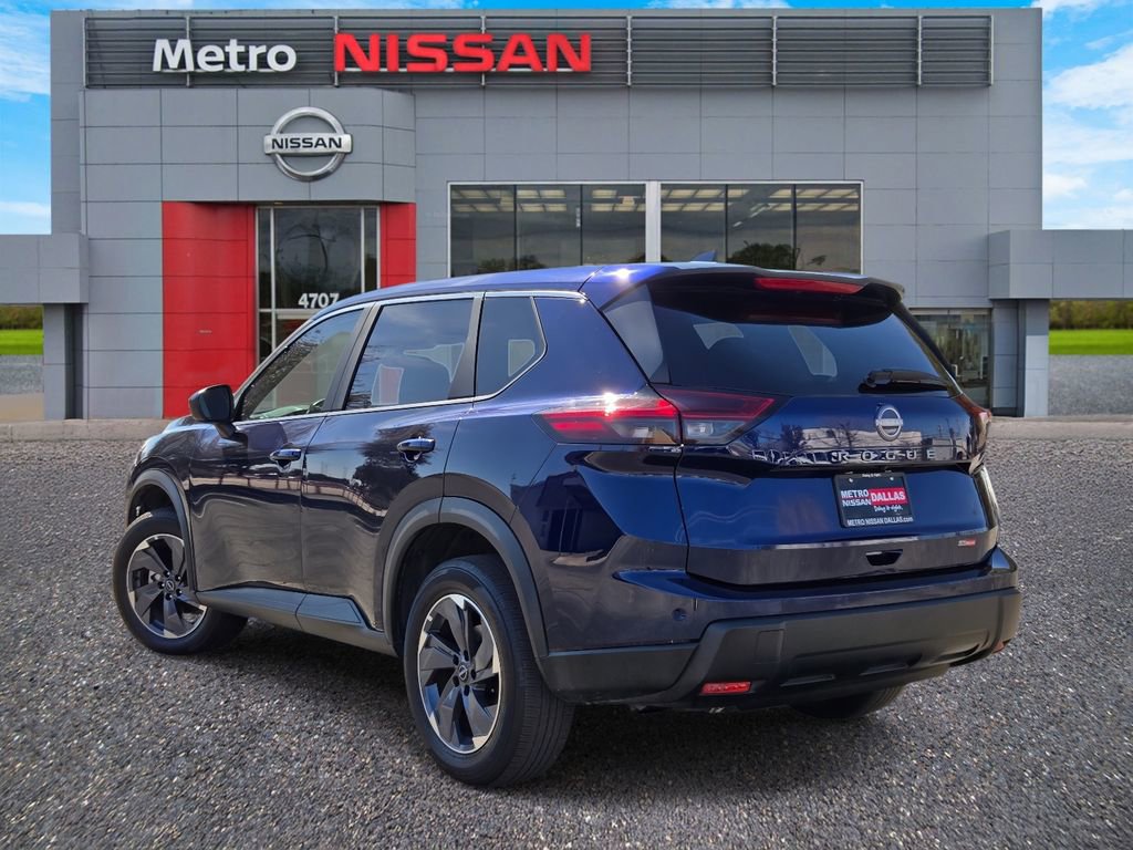 Used 2025 Nissan Rogue SV image 4