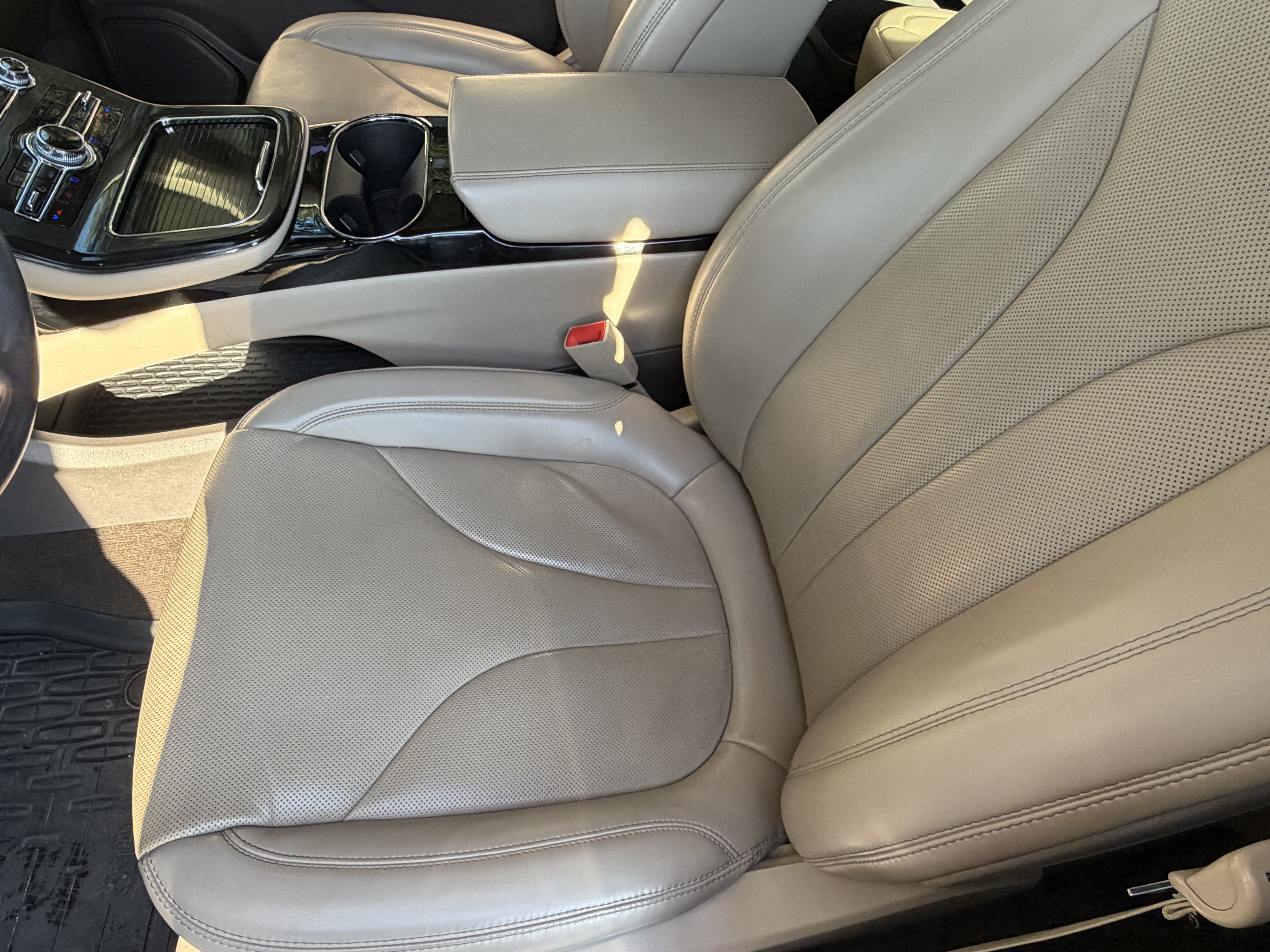 Used 2023 Lincoln Nautilus Reserve FWD image 16