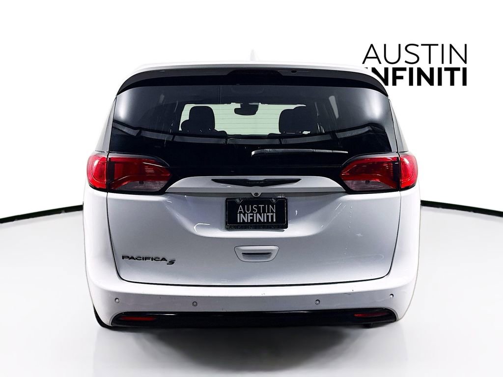 Used 2019 Chrysler Pacifica Touring Plus w/ Advanced Safetytec Group image 6