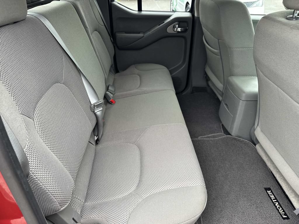 Used 2020 Nissan Frontier SV AWD/4WD image 14