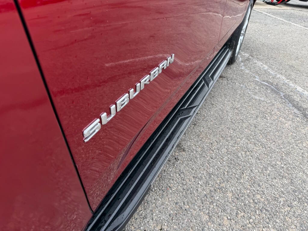 Used 2021 Chevrolet Suburban High Country AWD/4WD image 9