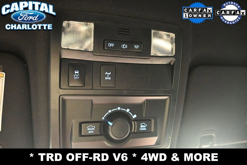 Used 2018 Toyota Tacoma TRD Off-Road w/ Technology Package AWD/4WD image 16