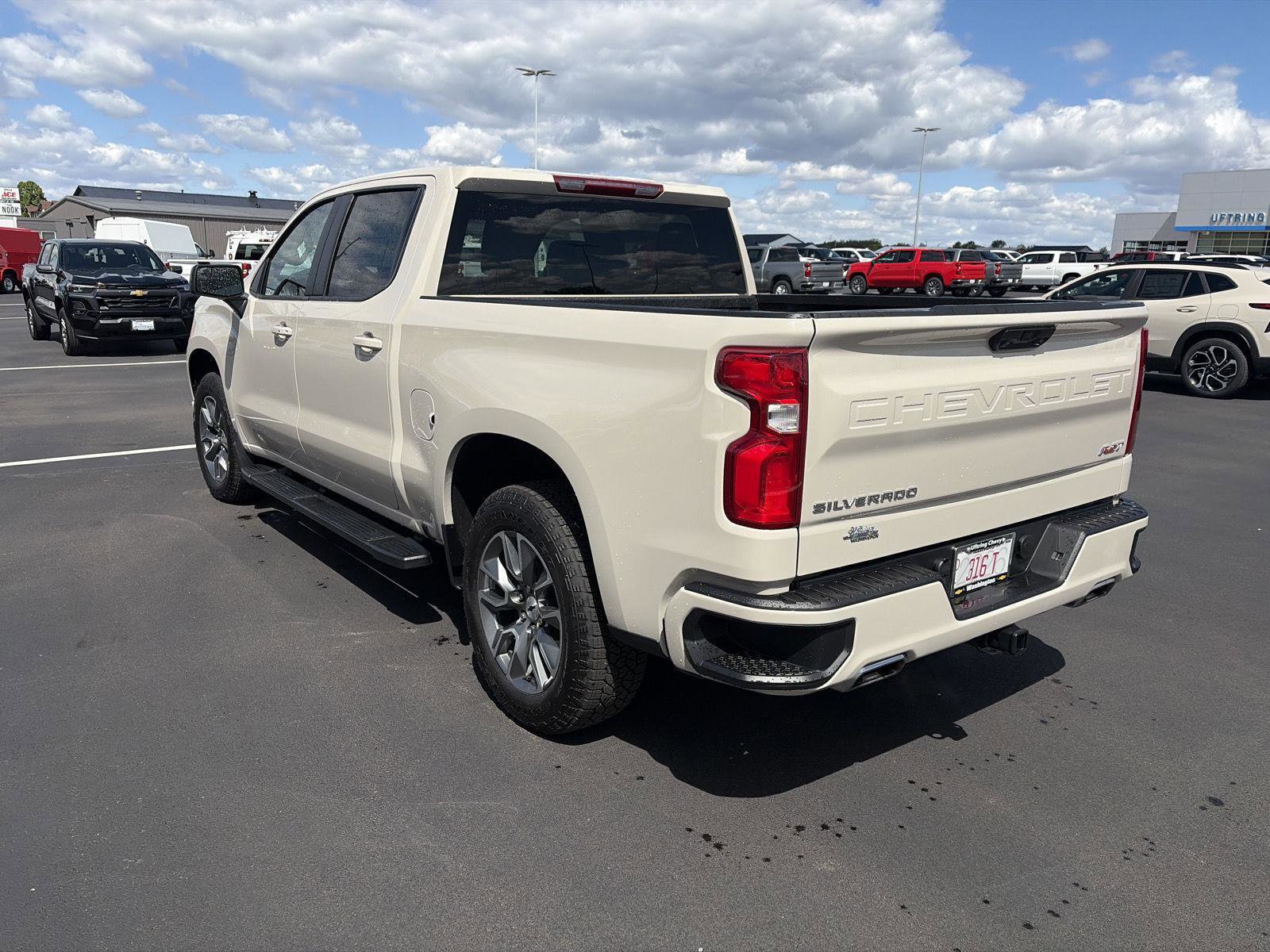 New 2026 Chevrolet Silverado 1500 RST AWD/4WD image 7