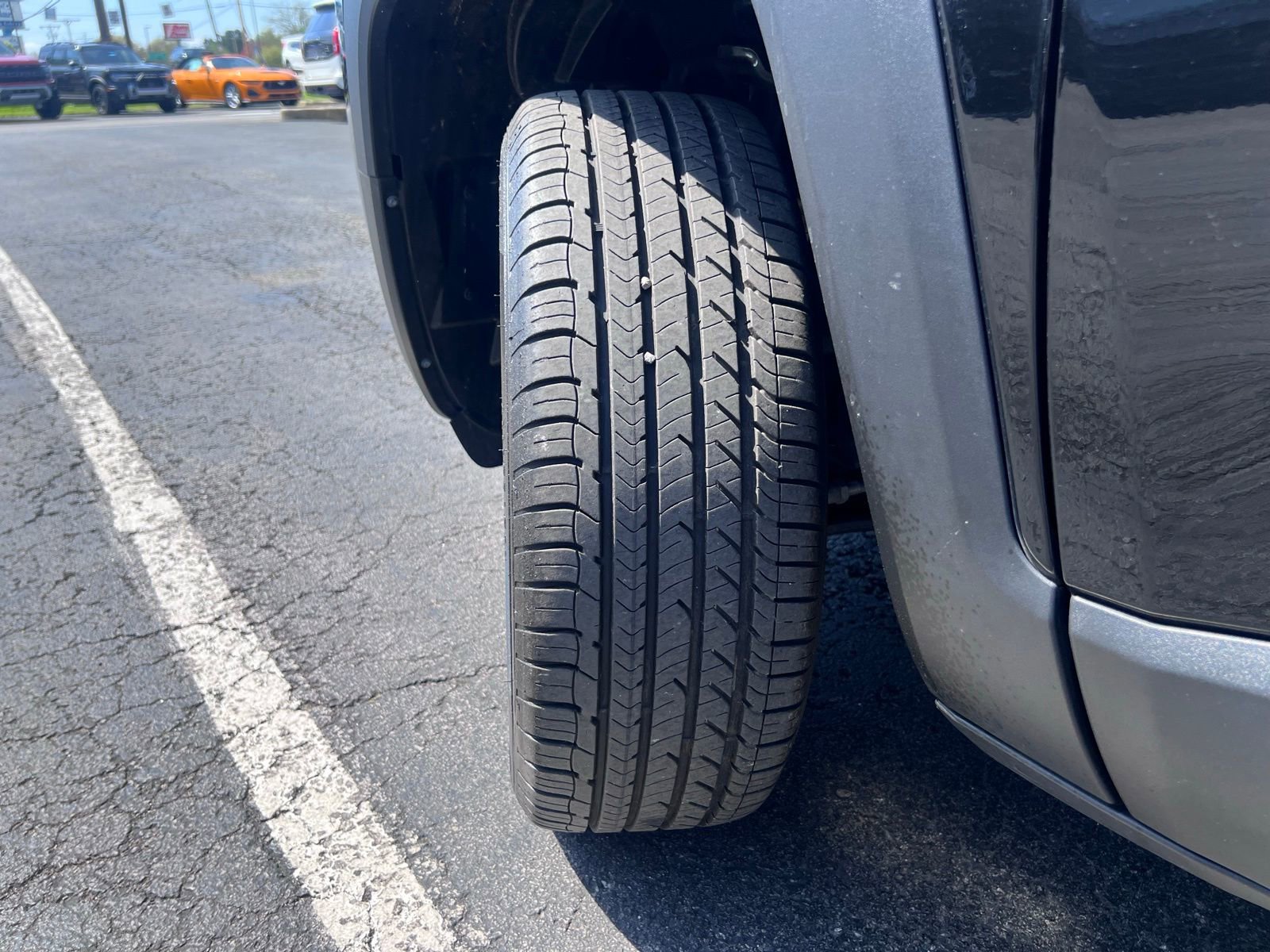 Used 2023 Jeep Renegade Altitude AWD/4WD image 17