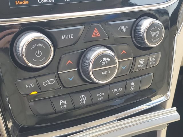 Used 2021 Jeep Grand Cherokee Limited AWD/4WD image 17
