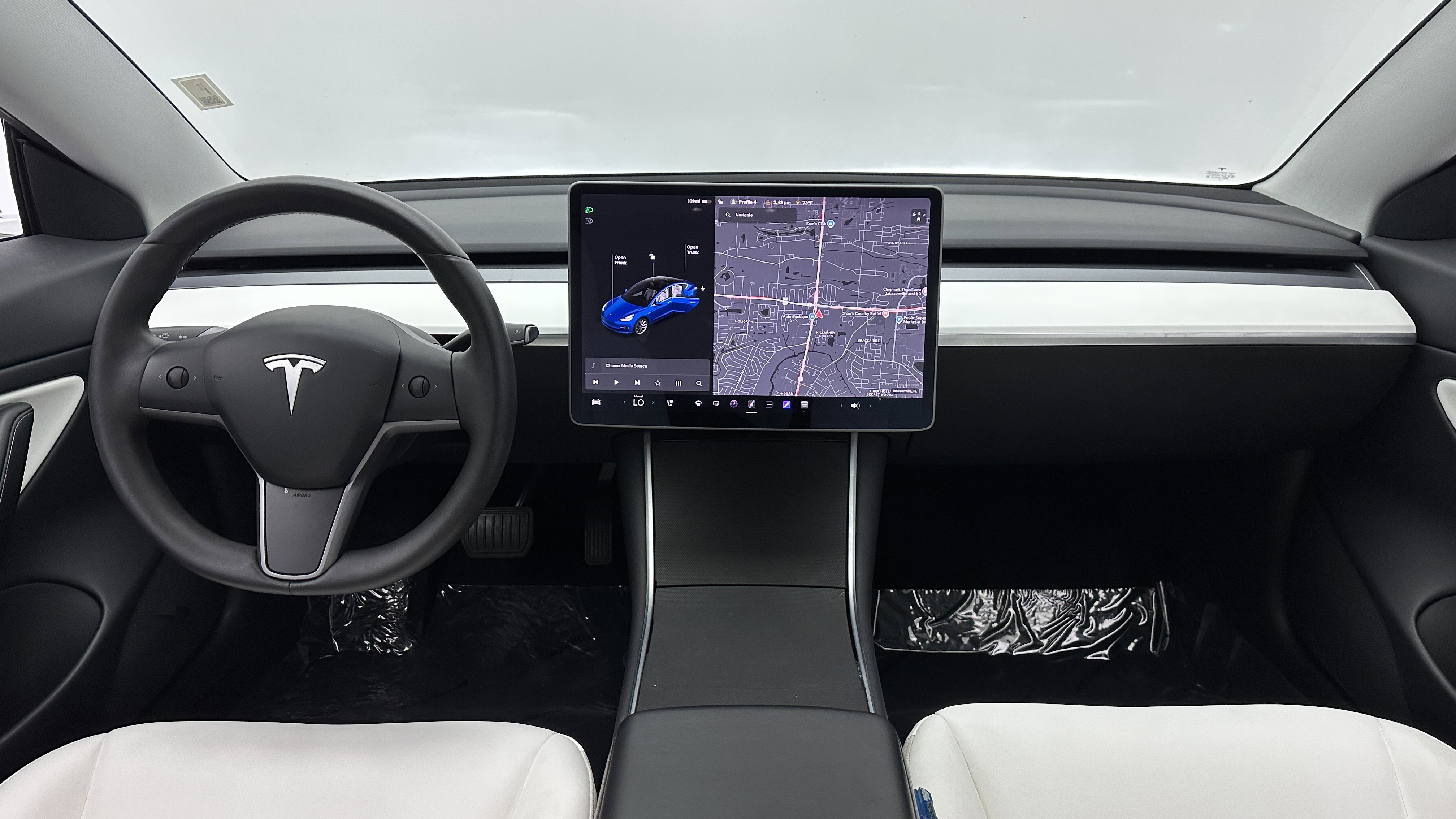 Used 2020 Tesla Model 3 Standard Range Plus image 25