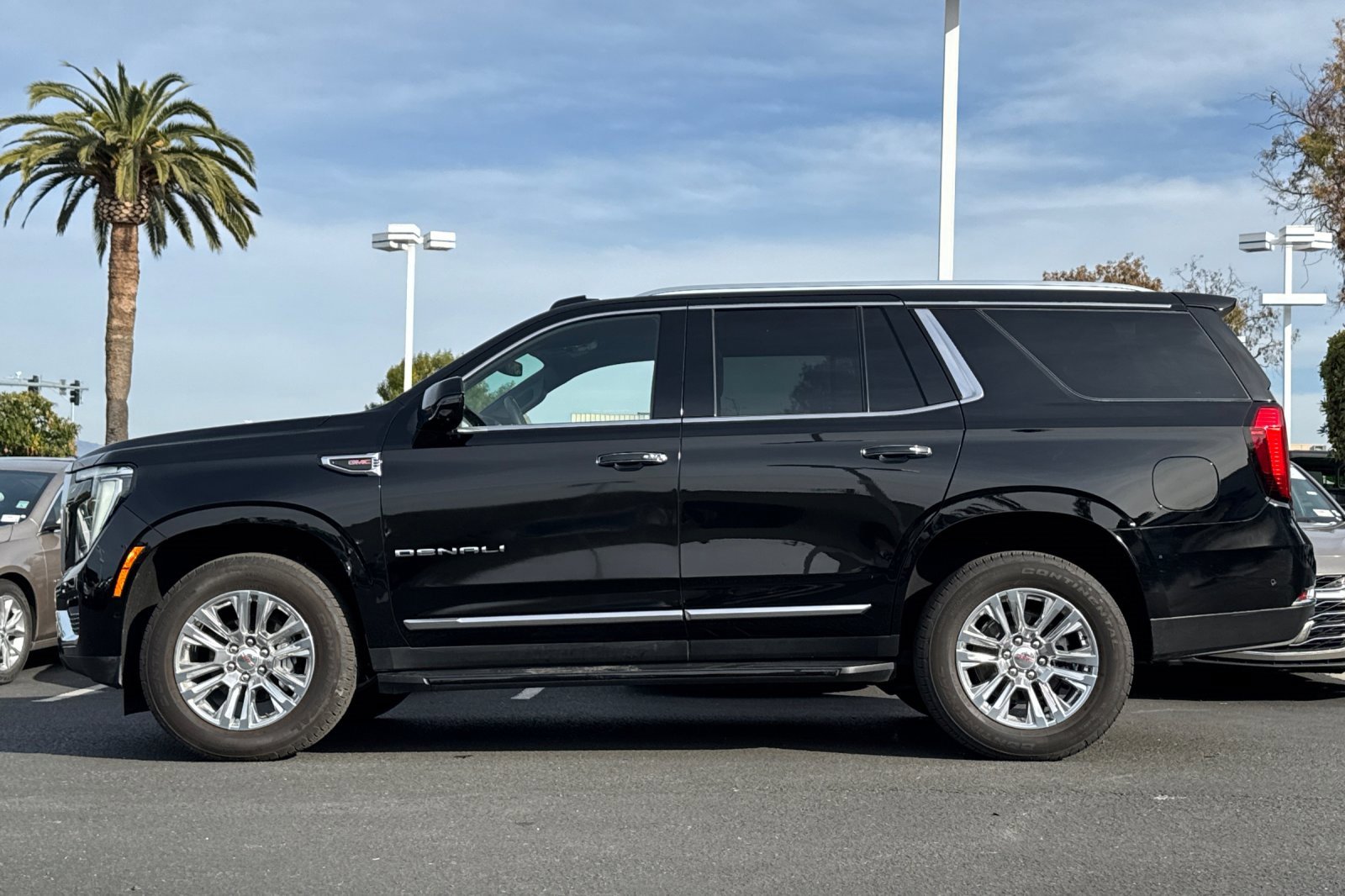 Used 2025 GMC Yukon Denali image 8