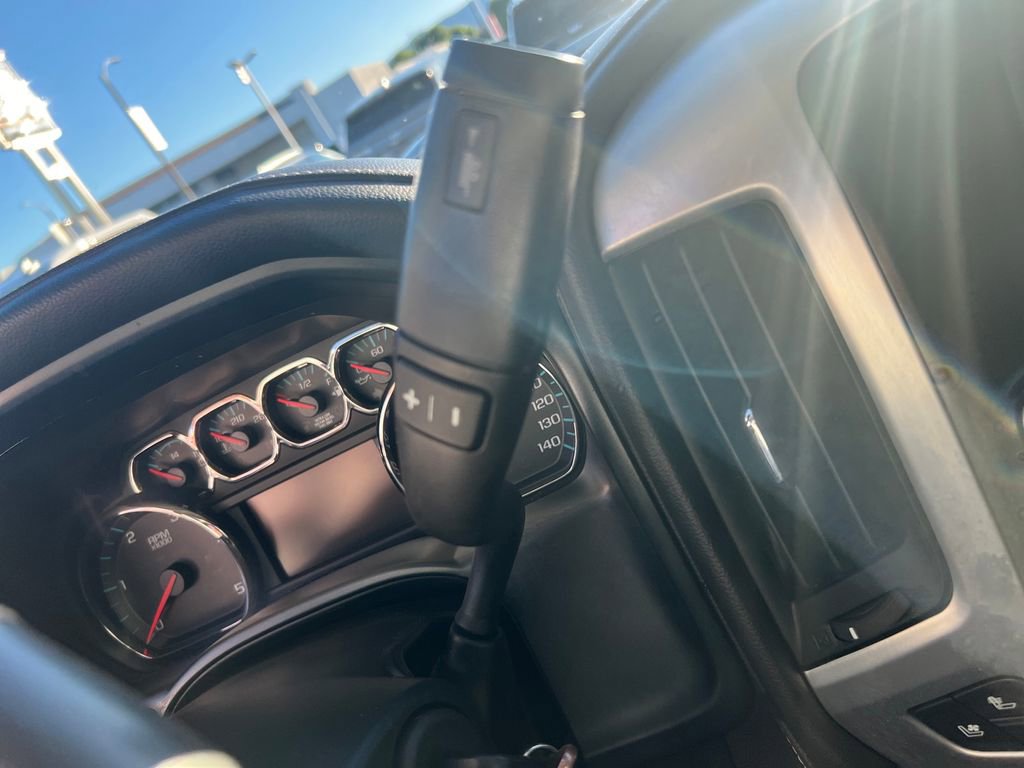 Used 2018 GMC Sierra 2500 SLT w/ Duramax Plus Package image 27
