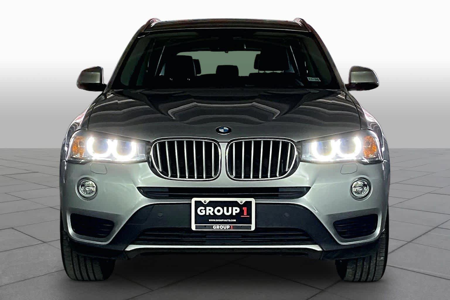 Used 2016 BMW X3 xDrive28i AWD/4WD image 3