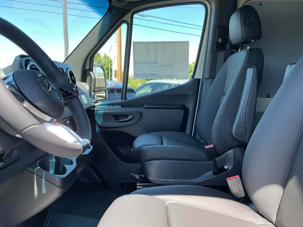 New 2026 Mercedes-Benz Sprinter 2500 image 11