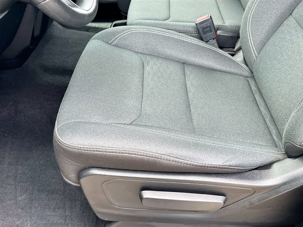 Used 2025 RAM 1500 Warlock AWD/4WD image 21