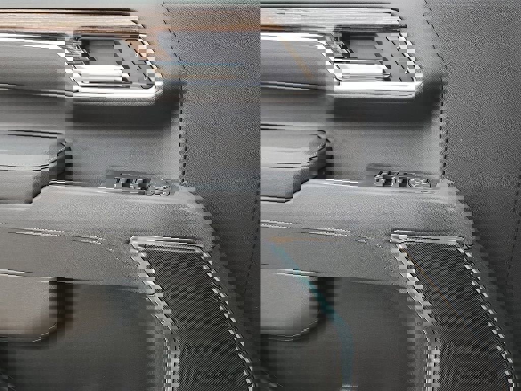 Used 2026 GMC Sierra 1500 Elevation image 18