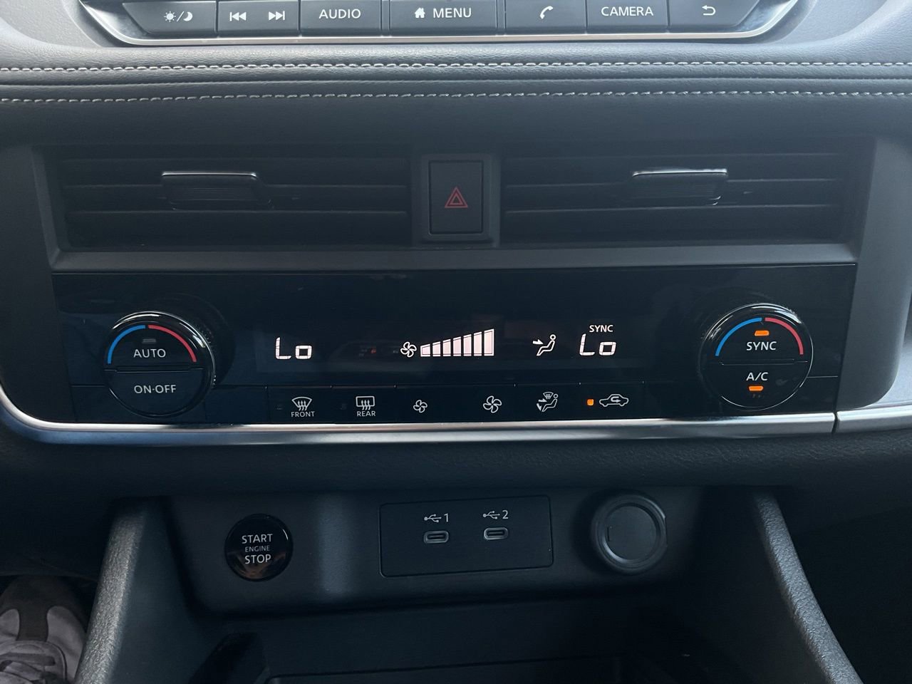 Used 2025 Nissan Rogue SV AWD/4WD image 29