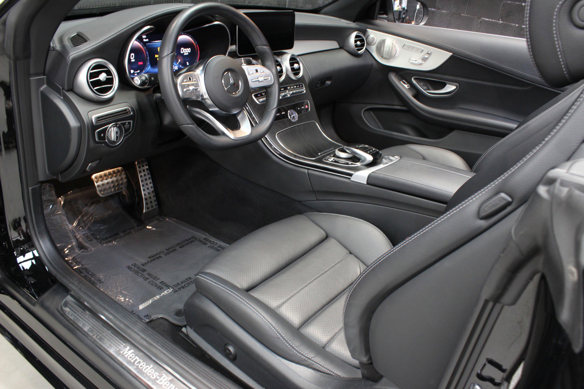 Used 2023 Mercedes-Benz C 300 Cabriolet w/ AMG Line image 31