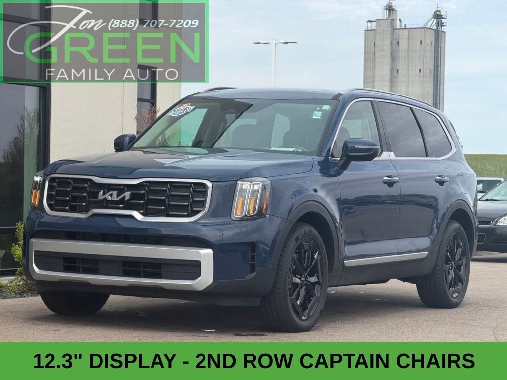 Used 2025 Kia Telluride S AWD/4WD image 1