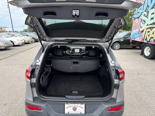Used 2016 Jeep Cherokee Limited AWD/4WD image 22