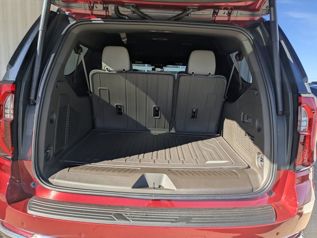 New 2026 GMC Yukon XL Elevation image 17