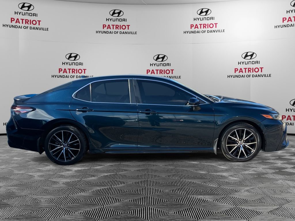 Used 2021 Toyota Camry SE w/ Convenience Package video 2