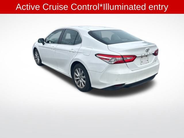 Used 2018 Toyota Camry LE image 7