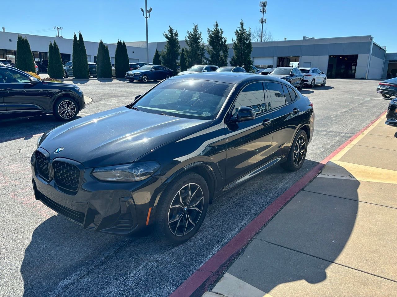 Used 2024 BMW X4 xDrive30i w/ Premium Package image 1