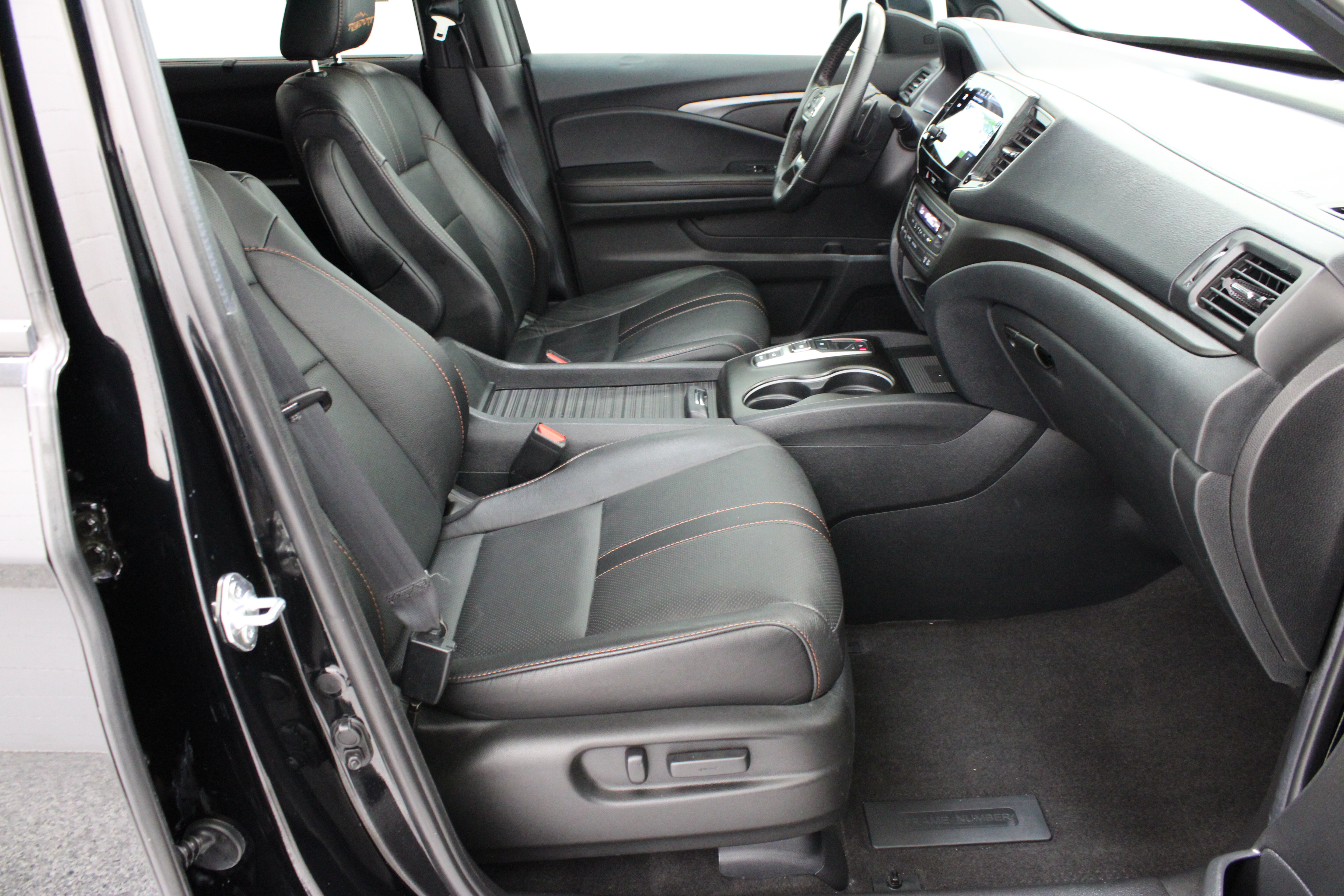 Used 2022 Honda Passport TrailSport image 39