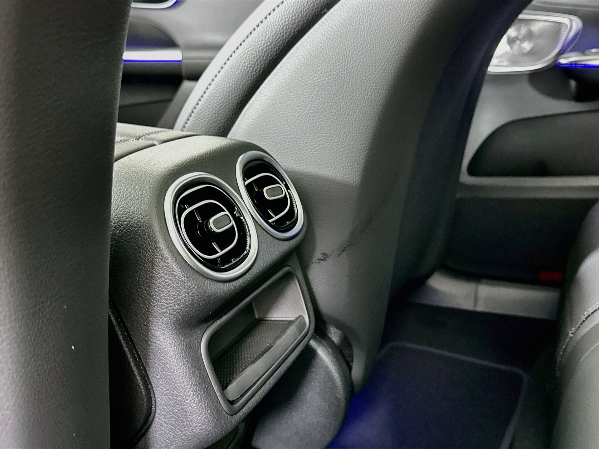 New 2027 Mercedes-Benz GLC 300 image 28