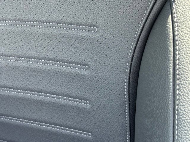 Used 2023 Mercedes-Benz C 300 4MATIC Sedan image 29