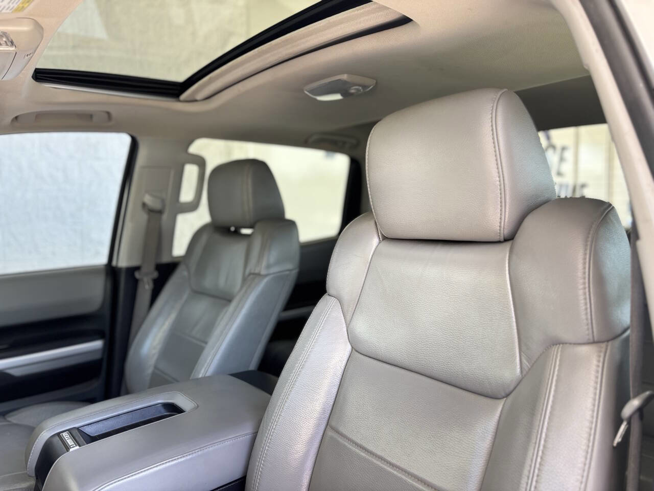 Used 2016 Toyota Tundra Limited w/ Limited Premium Package image 15