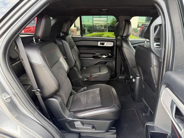 Used 2023 Ford Explorer ST-Line w/ Class IV Trailer Tow Package RWD image 33
