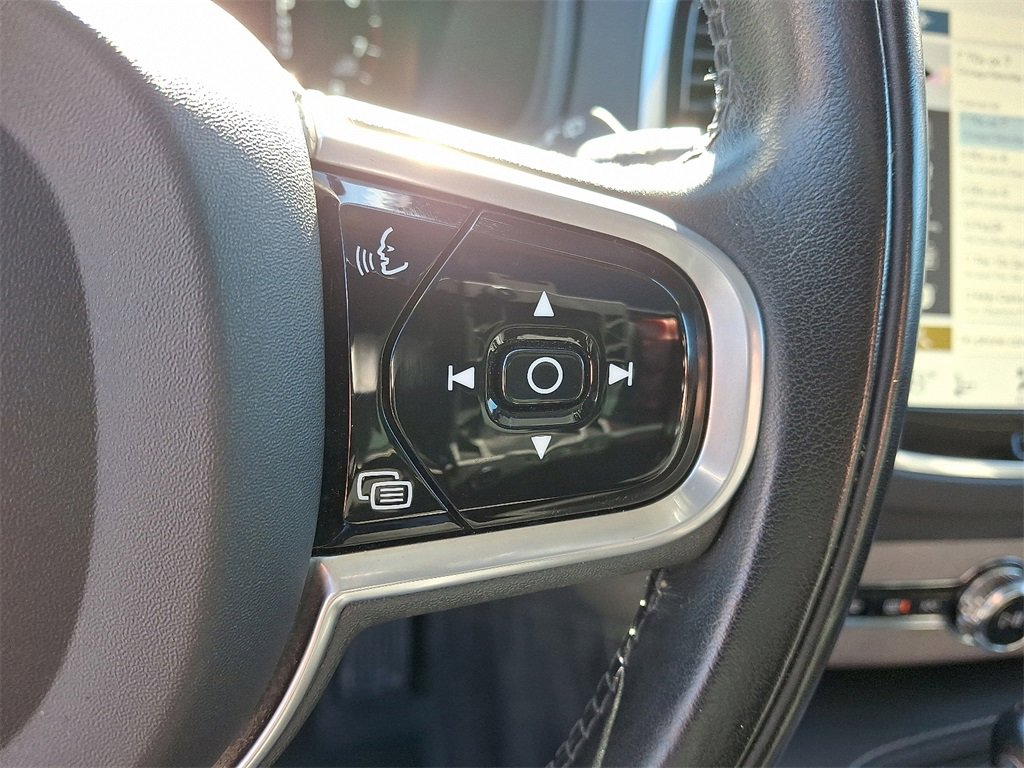 Used 2022 Volvo XC90 T6 Inscription w/ Advanced Package image 22