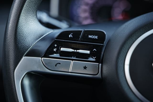 Used 2023 Hyundai Tucson SE image 32