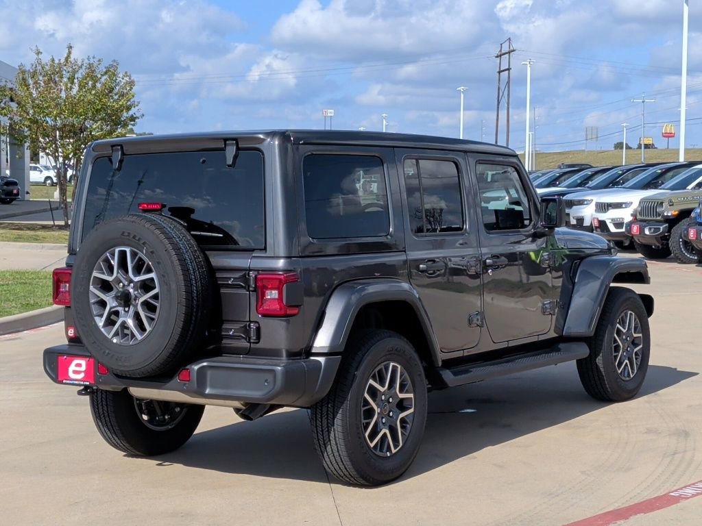 New 2025 Jeep Wrangler Unlimited Sahara AWD/4WD image 8