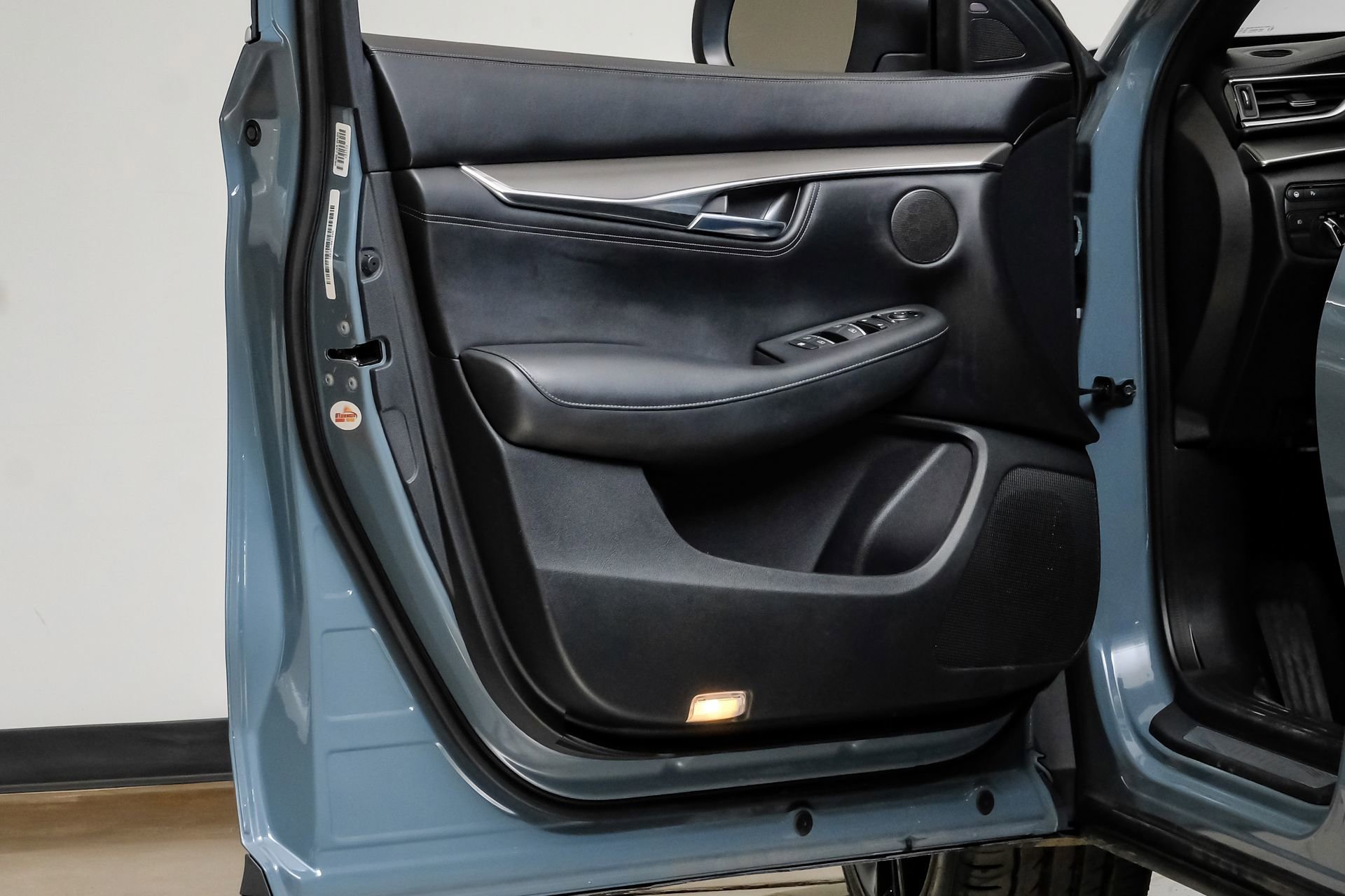 Used 2023 INFINITI QX55 Luxe w/ Cargo Package image 42