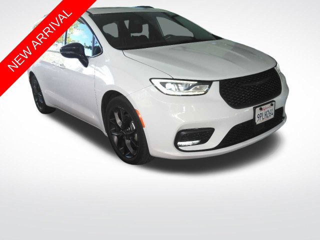 Used 2025 Chrysler Pacifica Limited