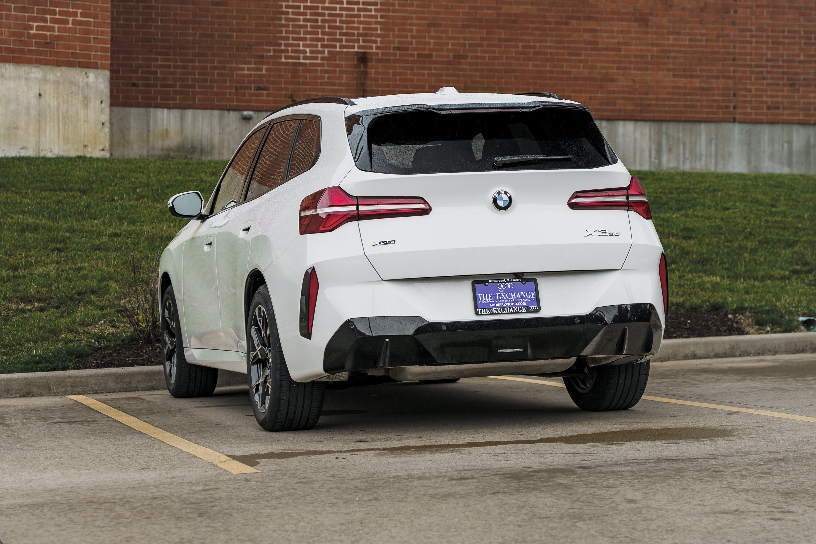 Used 2025 BMW X3 xDrive30i w/ M Sport Package AWD/4WD image 5