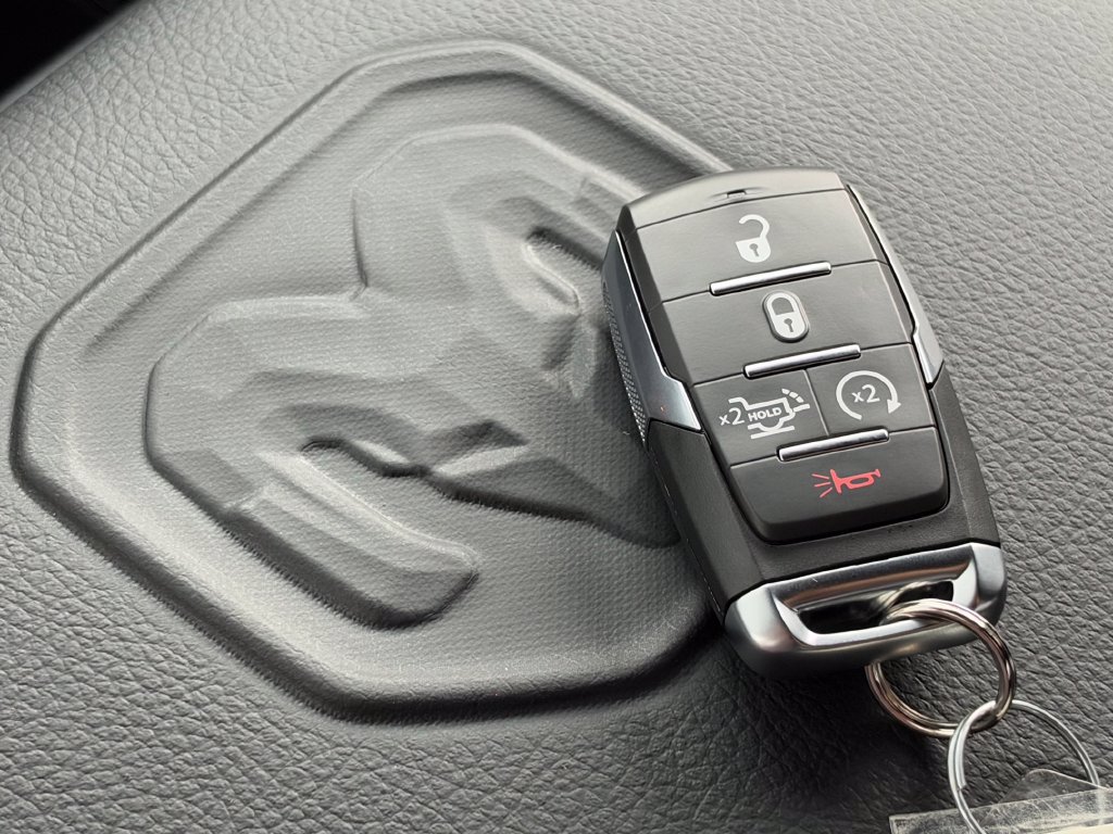 New 2027 RAM 2500 Laramie AWD/4WD image 32