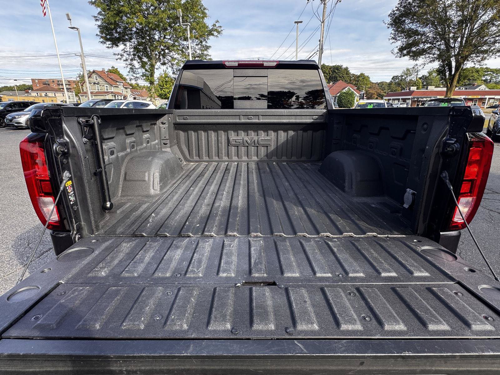 Certified 2023 GMC Sierra 1500 Elevation w/ Elevation Premium Package AWD/4WD image 11